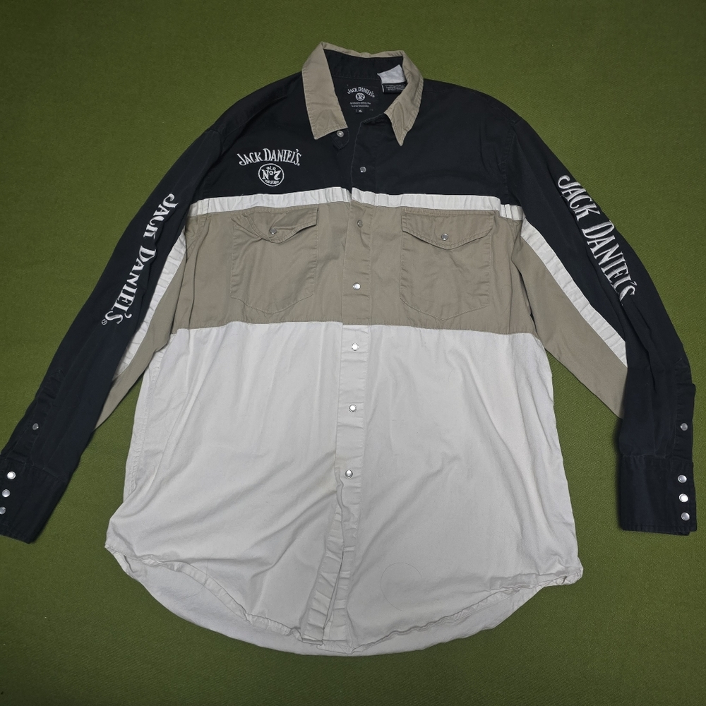 Vintage Jack Daniel's Black and Tan Shirt